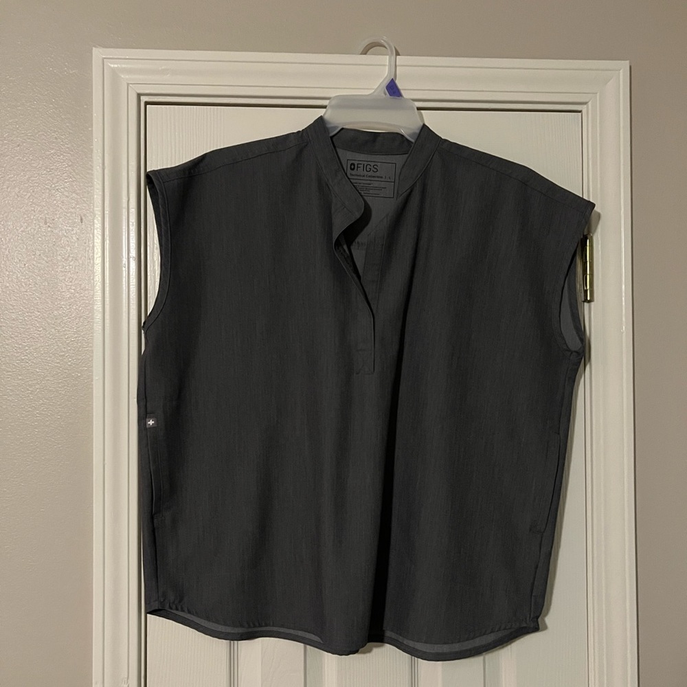 Figs Rafaela top in Graphite, Large